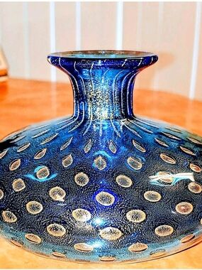 Archimede Seguso Squat Vase Signed Blue and Gold Murano Italy 1980s